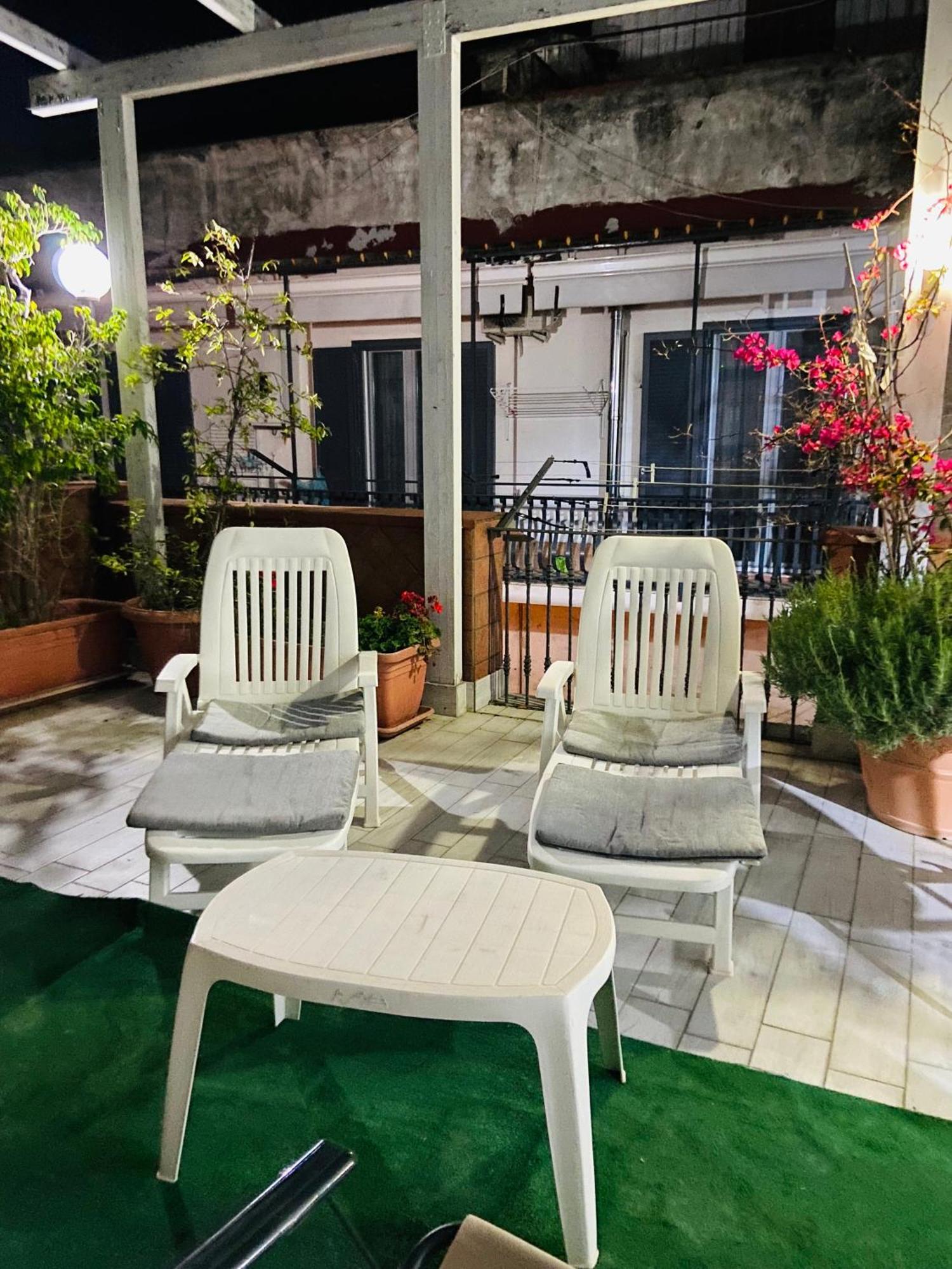 ナポリBlessing Houseアパートメント エクステリア 写真